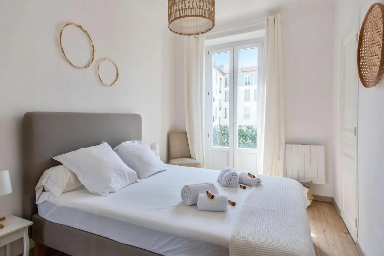 Apartment Appartement Pertinax - Welkeys Nice France